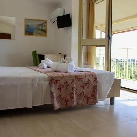 Couette-café Biagio 2 Cirella