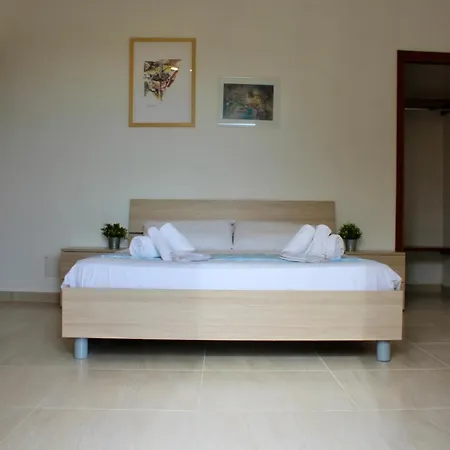 Biagio 2 Couette-café Cirella