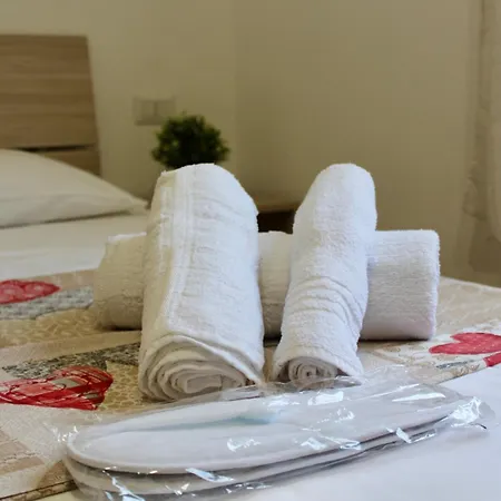 Biagio 2 Managed By Calabria Mare Experience Oda ve Kahvaltı 3*