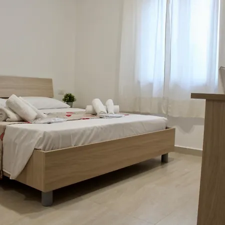 Biagio 2 Managed By Calabria Mare Experience Oda ve Kahvaltı 3*